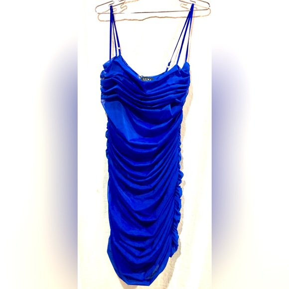 🛍AKIRA royal blue all over rouched party mini dress size 2X NWOT - Picture 2 of 9